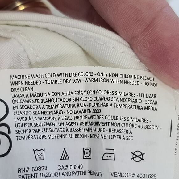 Ann Klein chino women's shorts white Size 6 Coastal Preppy nautical beachy - Picture 6 of 7